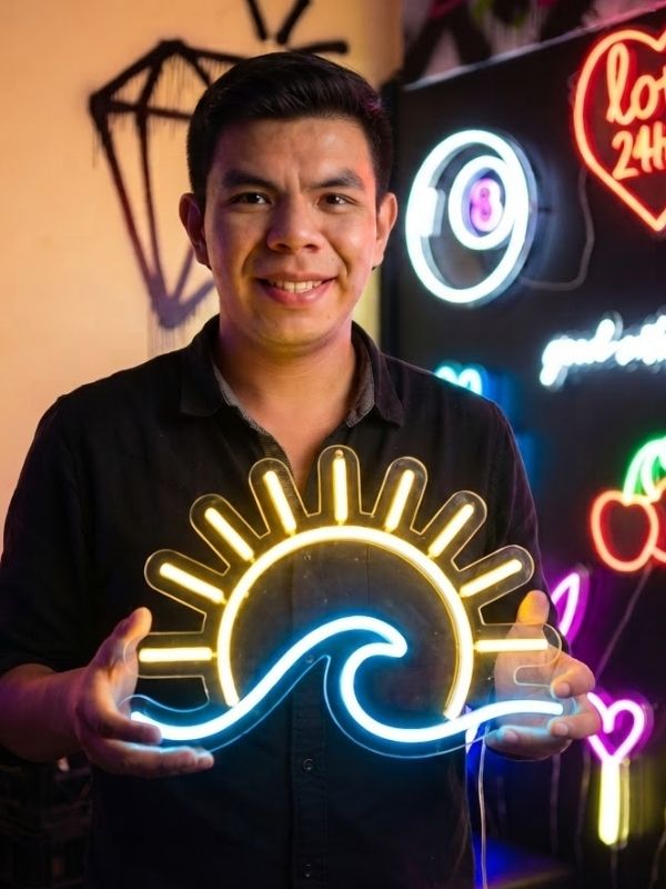 Walter Llanque - Especialista e Instructor Neón Flex